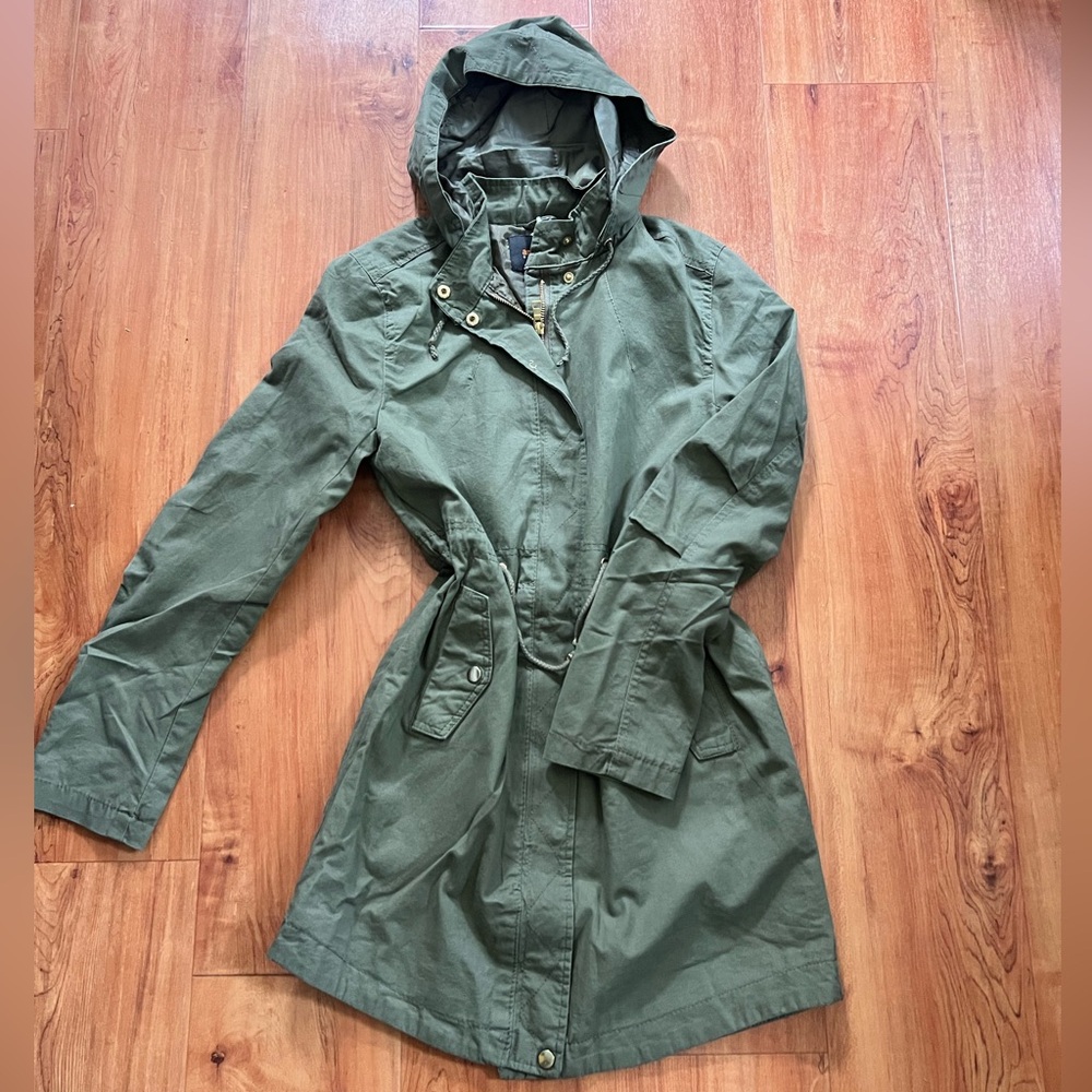 Forever 21 khaki green long jacket with hood